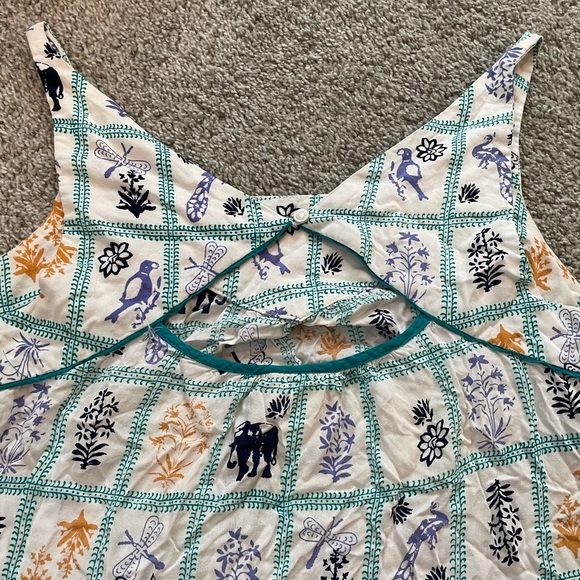 Anthropologie Mauve Top With Beautiful Pattern & Design - Picture 7 of 9